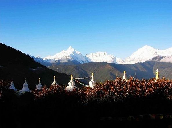 麗江景點(diǎn)朝拜梅里雪山常規(guī)四日游