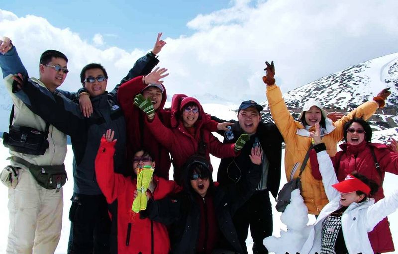 白馬雪山冬天可以打雪仗